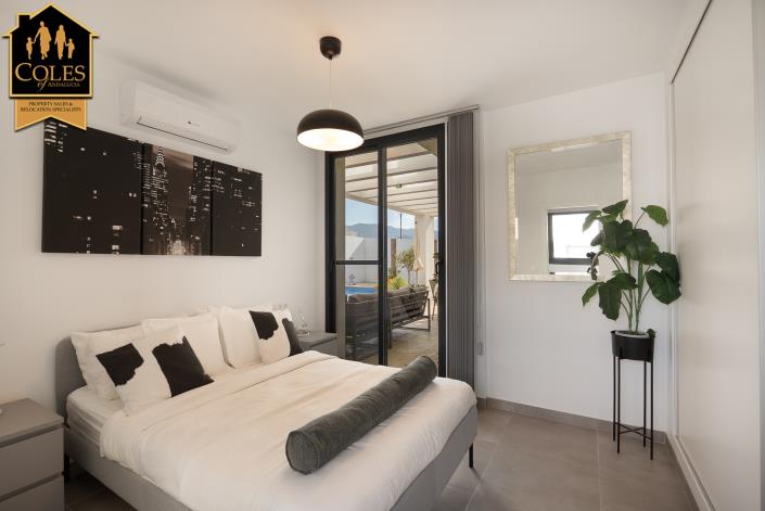 Image No.28-3 Bed Villa / Detached for sale