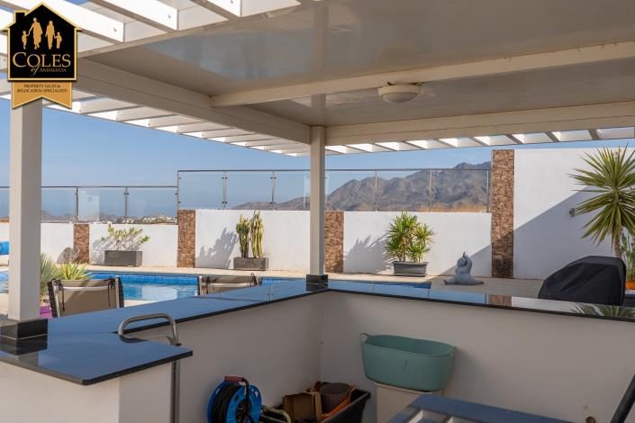 Image No.44-3 Bed Villa / Detached for sale