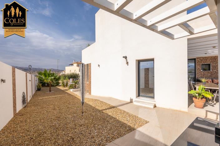 Image No.45-3 Bed Villa / Detached for sale