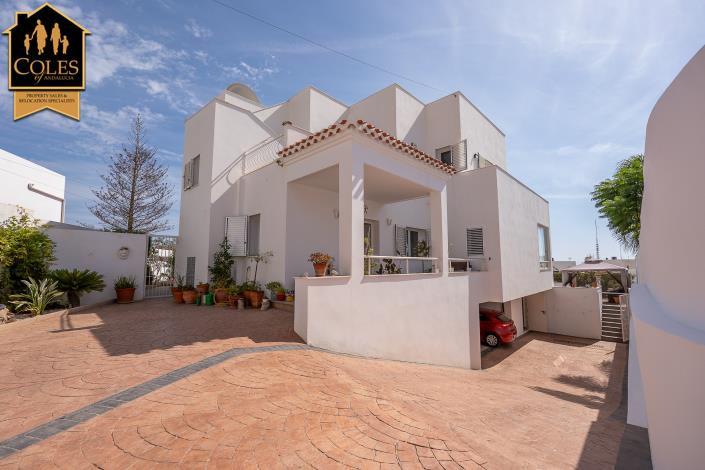 Image No.53-Villa / Independiente con 3 dormitorios en venta