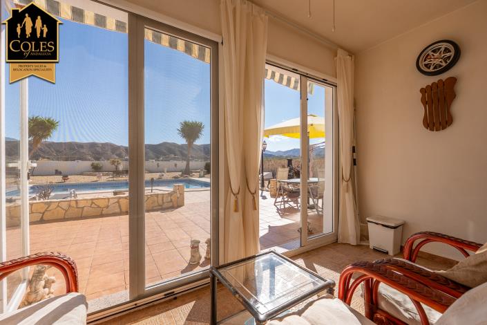 Image No.5-2 Bed Villa / Detached for sale