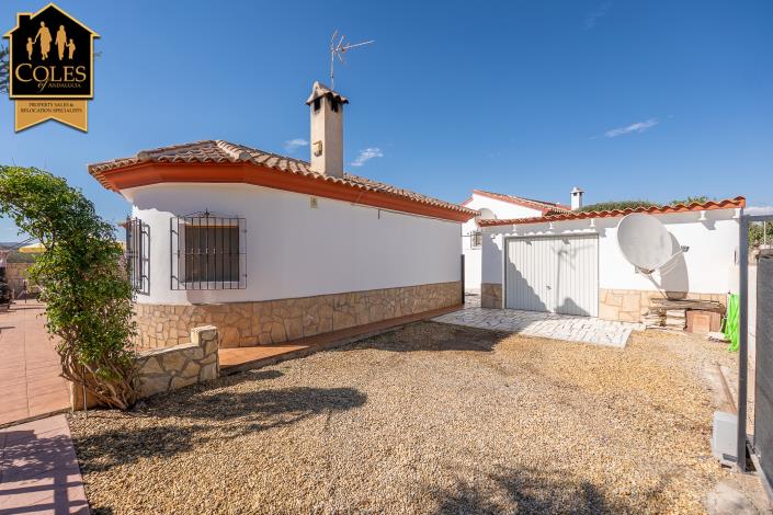 Image No.8-2 Bed Villa / Detached for sale
