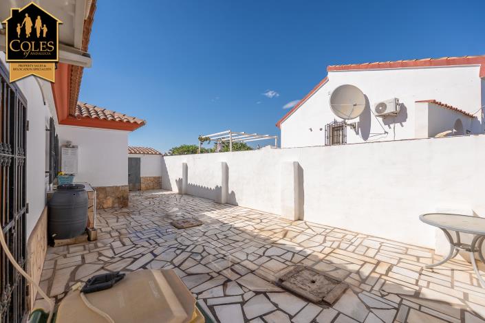 Image No.11-2 Bed Villa / Detached for sale