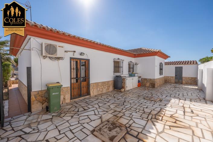 Image No.10-2 Bed Villa / Detached for sale