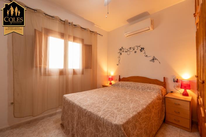 Image No.21-2 Bed Villa / Detached for sale