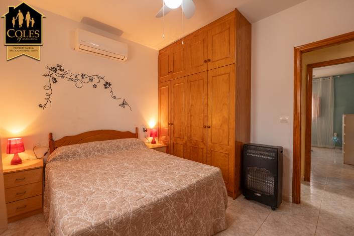 Image No.22-2 Bed Villa / Detached for sale