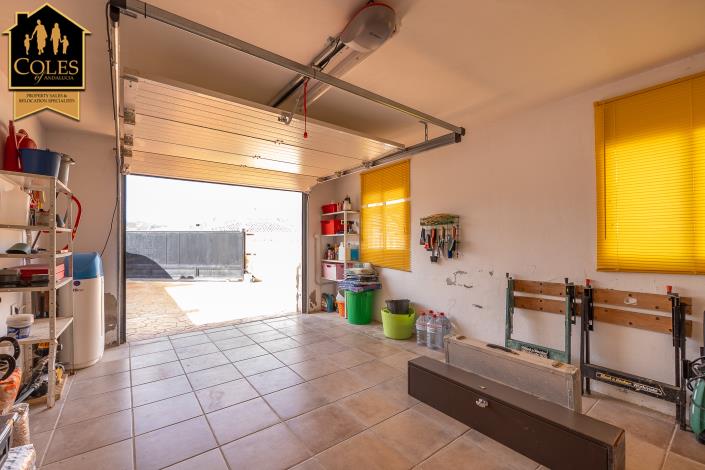 Image No.11-3 Bed Villa / Detached for sale