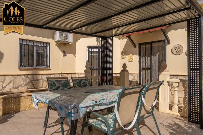 Image No.14-3 Bed Villa / Detached for sale
