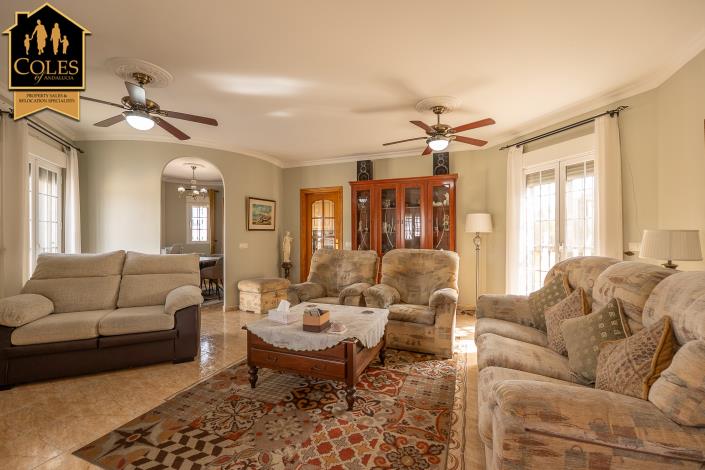 Image No.16-3 Bed Villa / Detached for sale