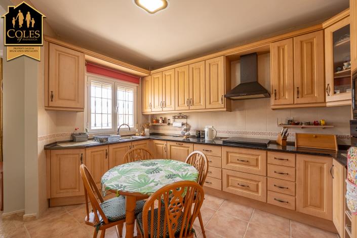 Image No.23-3 Bed Villa / Detached for sale