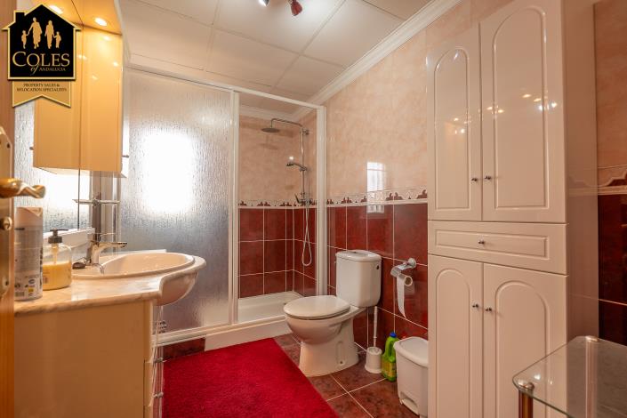 Image No.26-3 Bed Villa / Detached for sale