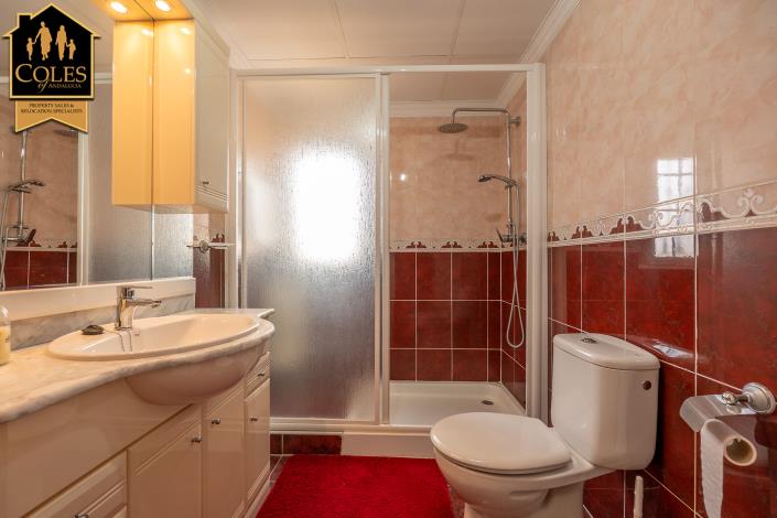 Image No.27-3 Bed Villa / Detached for sale