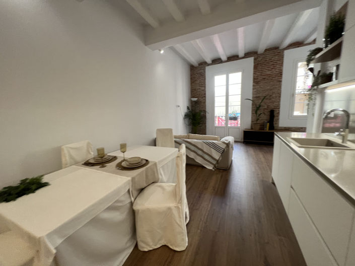 Image No.12-2 Bed Property for sale