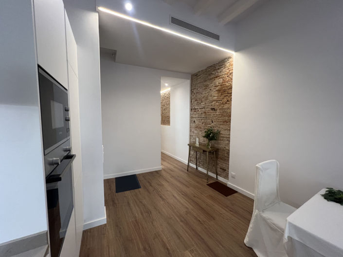 Image No.26-2 Bed Property for sale