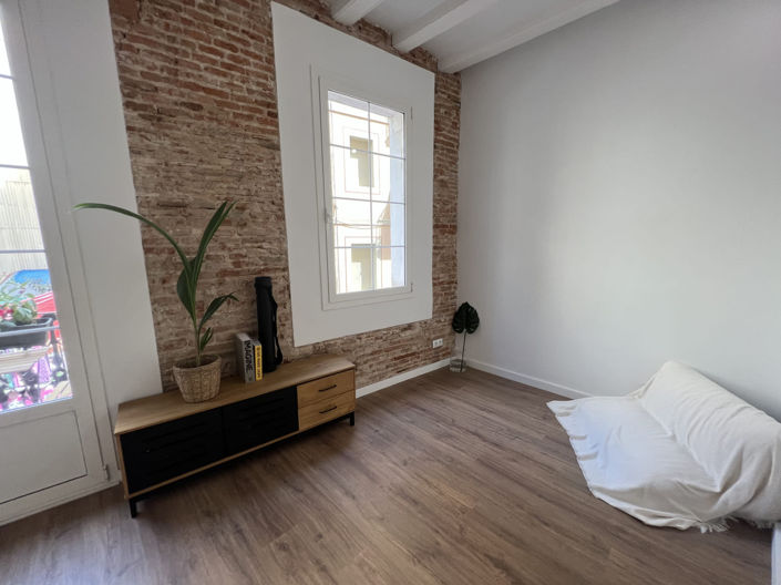 Image No.35-2 Bed Property for sale