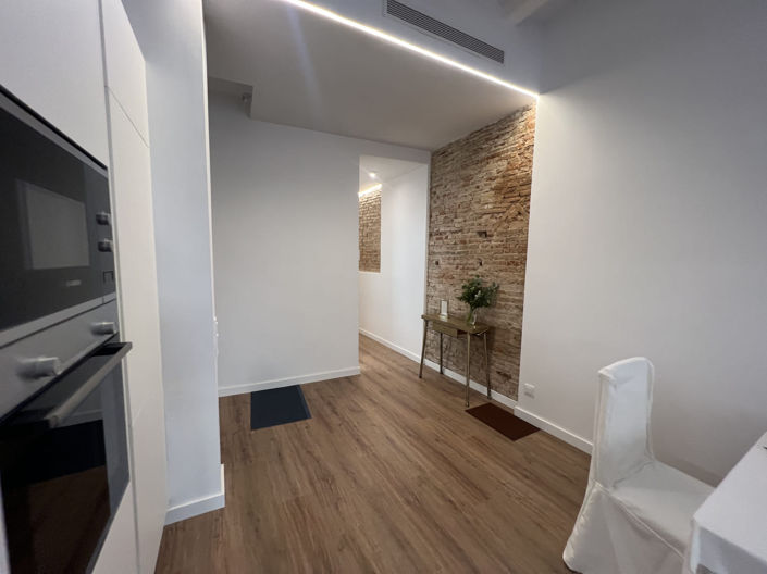 Image No.37-2 Bed Property for sale