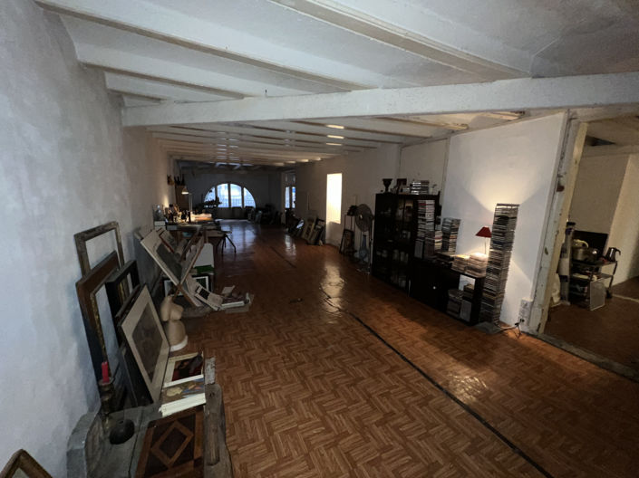 Image No.16-2 Bed Property for sale