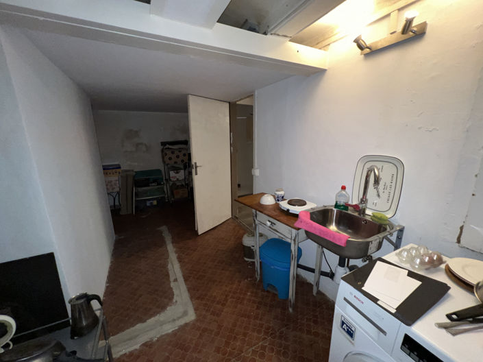 Image No.17-2 Bed Property for sale