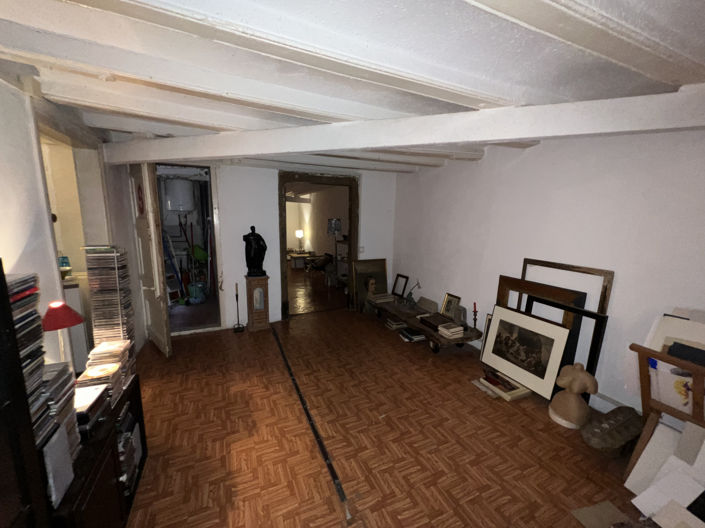 Image No.8-2 Bed Property for sale