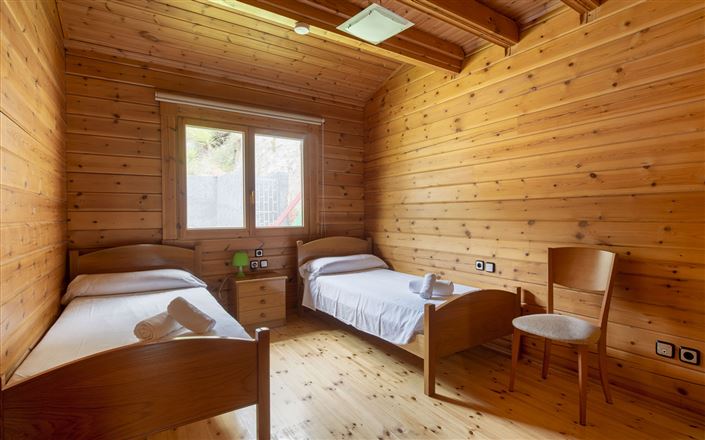 Image No.10-7 Bed Property for sale