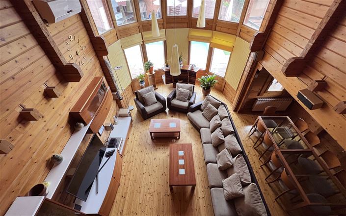 Image No.31-7 Bed Property for sale