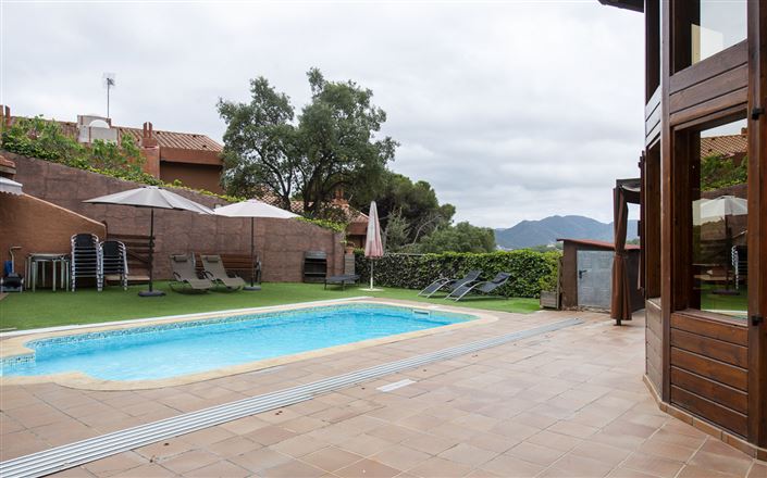 Image No.39-7 Bed Property for sale