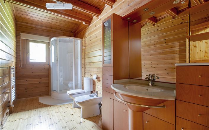 Image No.8-7 Bed Property for sale