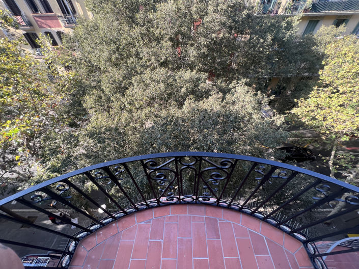 Image No.18-2 Bed Property for sale