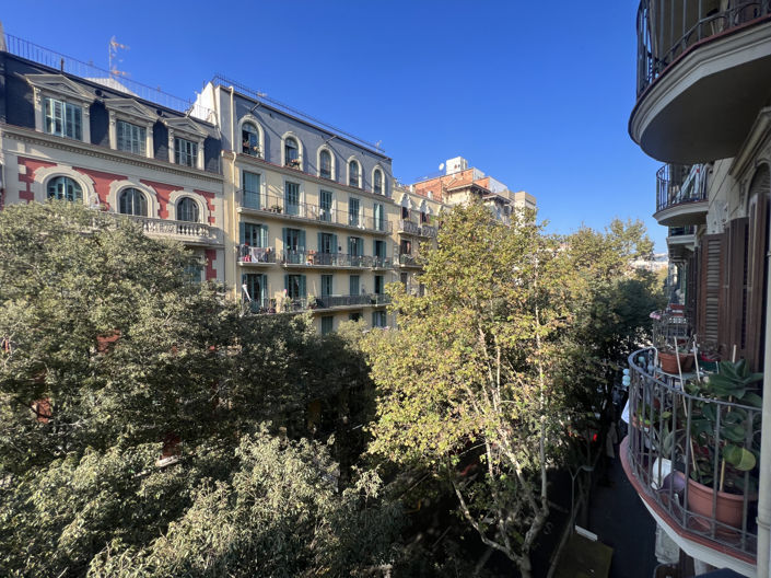 Image No.19-2 Bed Property for sale