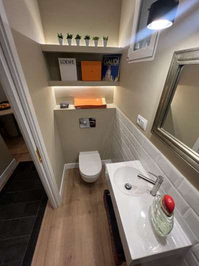 Image No.42-2 Bed Property for sale