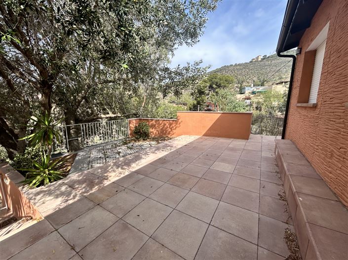 Image No.14-3 Bed Property for sale