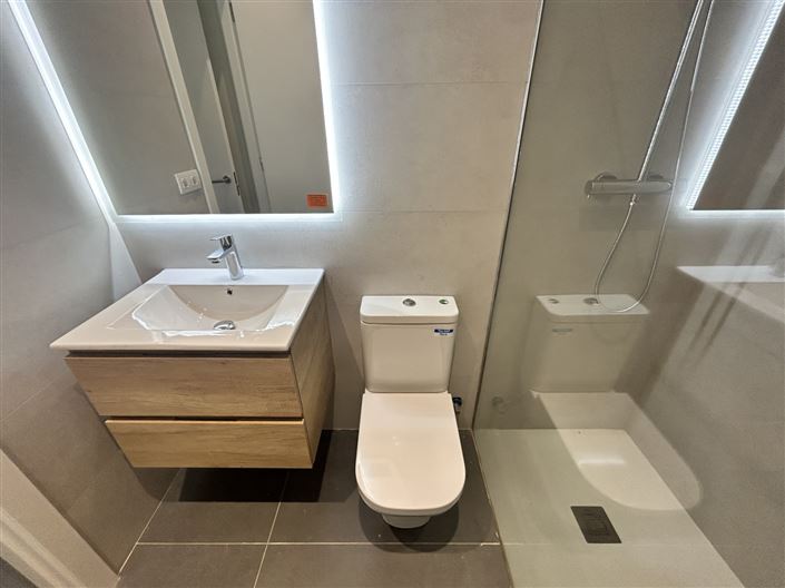 Image No.49-3 Bed Property for sale