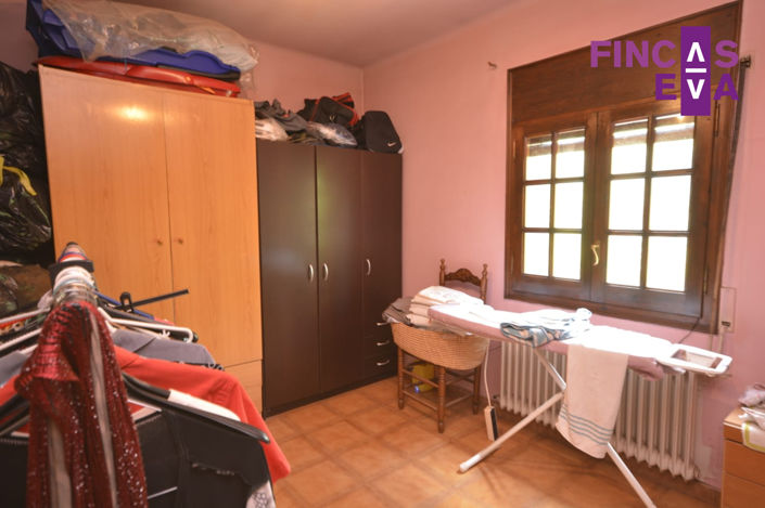 Image No.22-6 Bed Property for sale