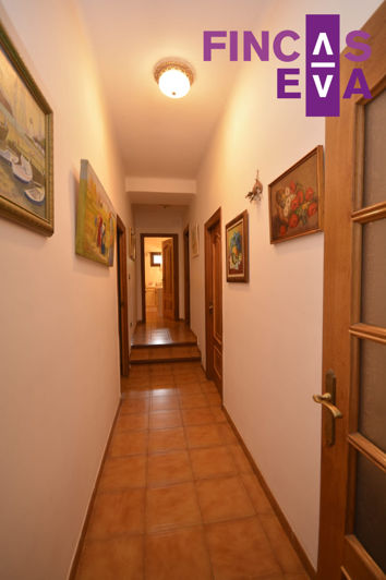 Image No.25-6 Bed Property for sale