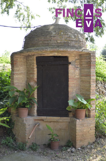 Image No.37-6 Bed Property for sale