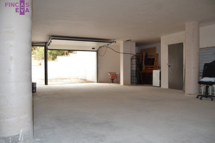 Image No.5-4 Bed Property for sale