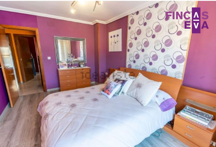 Image No.14-3 Bed Property for sale