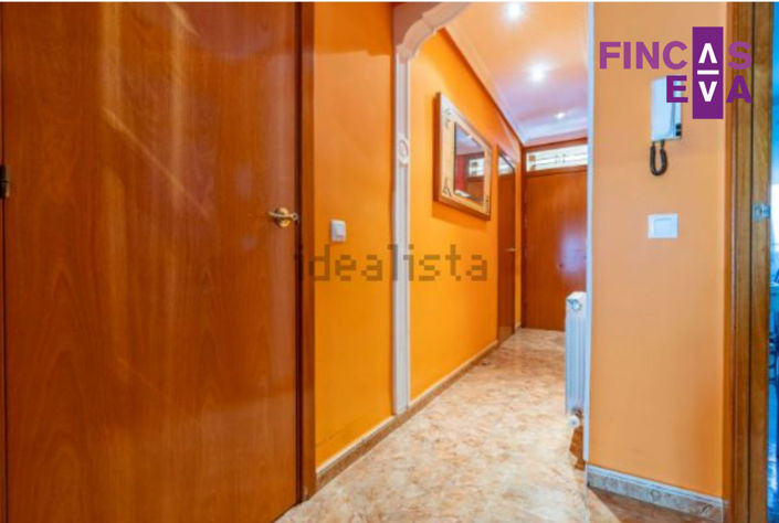 Image No.23-3 Bed Property for sale