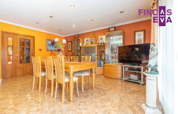 Image No.41-3 Bed Property for sale