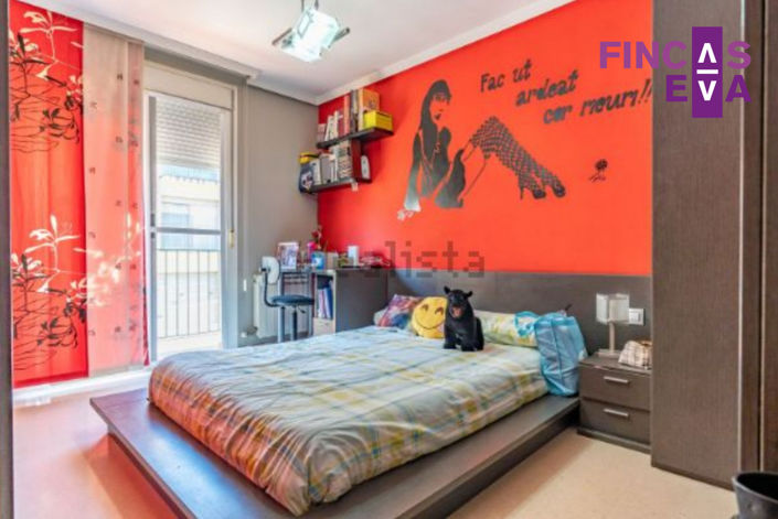 Image No.48-3 Bed Property for sale