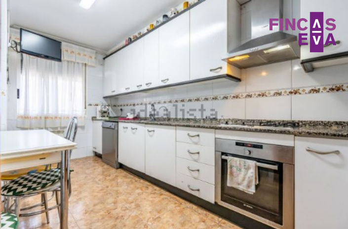 Image No.7-3 Bed Property for sale