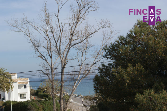 Image No.22-5 Bed Property for sale