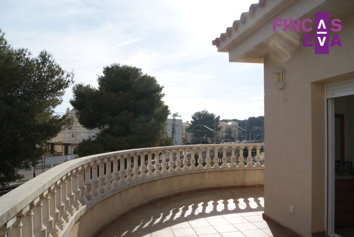 Image No.25-5 Bed Property for sale