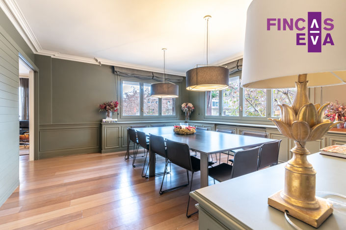 Image No.10-6 Bed Property for sale