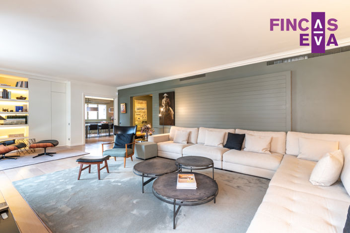 Image No.2-6 Bed Property for sale