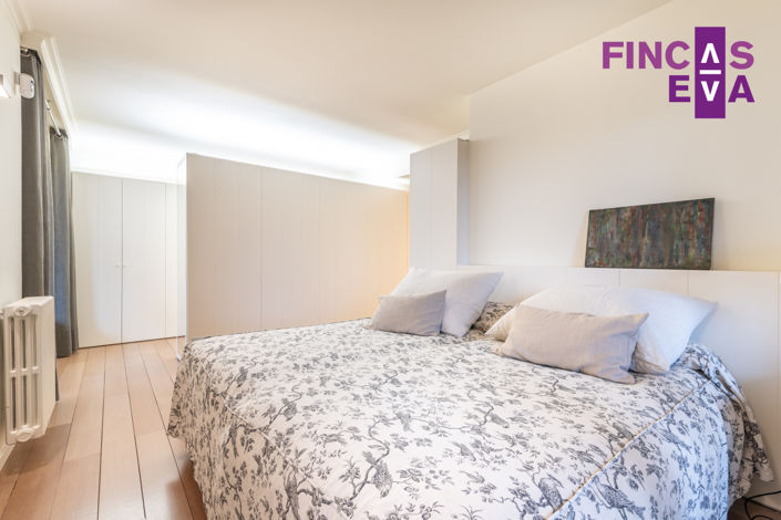 Image No.26-6 Bed Property for sale