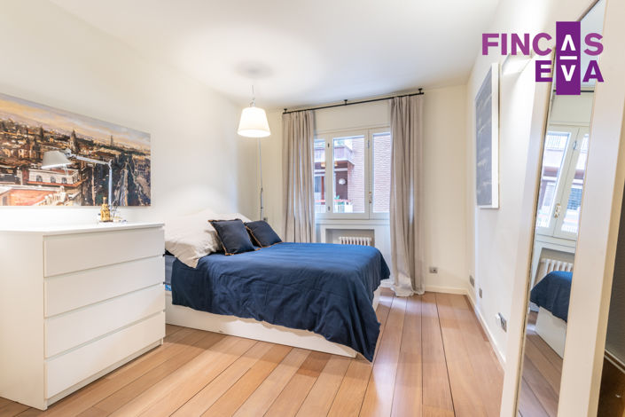 Image No.47-6 Bed Property for sale