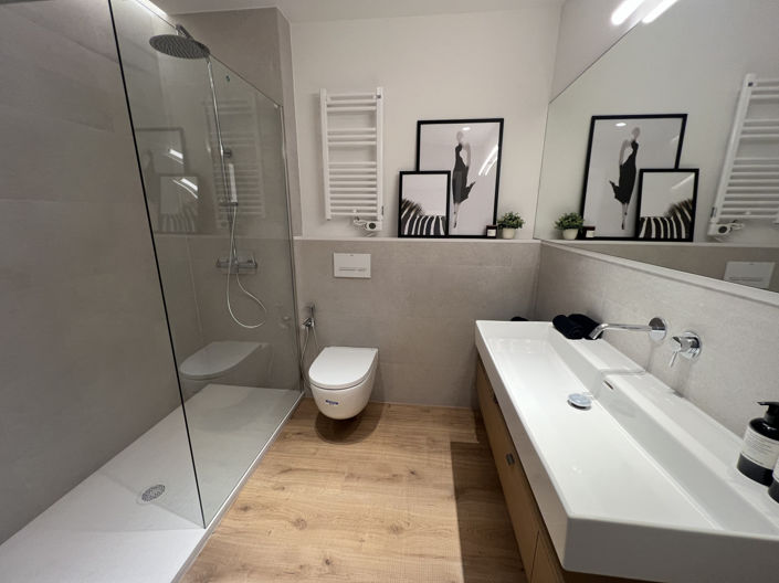 Image No.19-4 Bed Property for sale