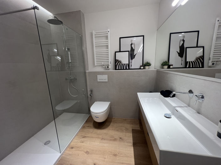 Image No.21-4 Bed Property for sale