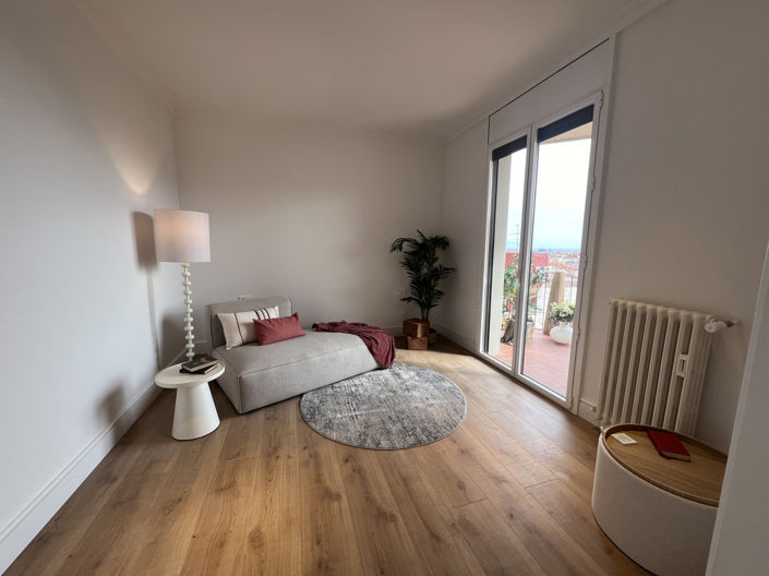 Image No.6-4 Bed Property for sale